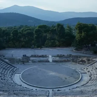 Φεστιβάλ Αθηνών & Επιδαύρου 2023: Ανακοινώθηκαν οι παραστάσεις που θα δούμε το καλοκαίρι στο Αρχαίο Θέατρο Επιδαύρου