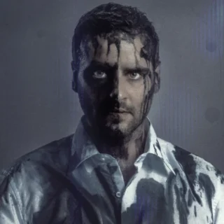 Είδαμε τον Εχθρό του Λαού – Κριτική της Παράστασης