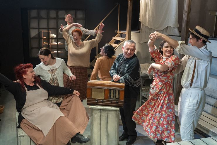 xoreuontas sth lounasa